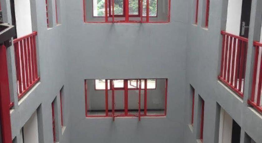 11 Wisma tamu